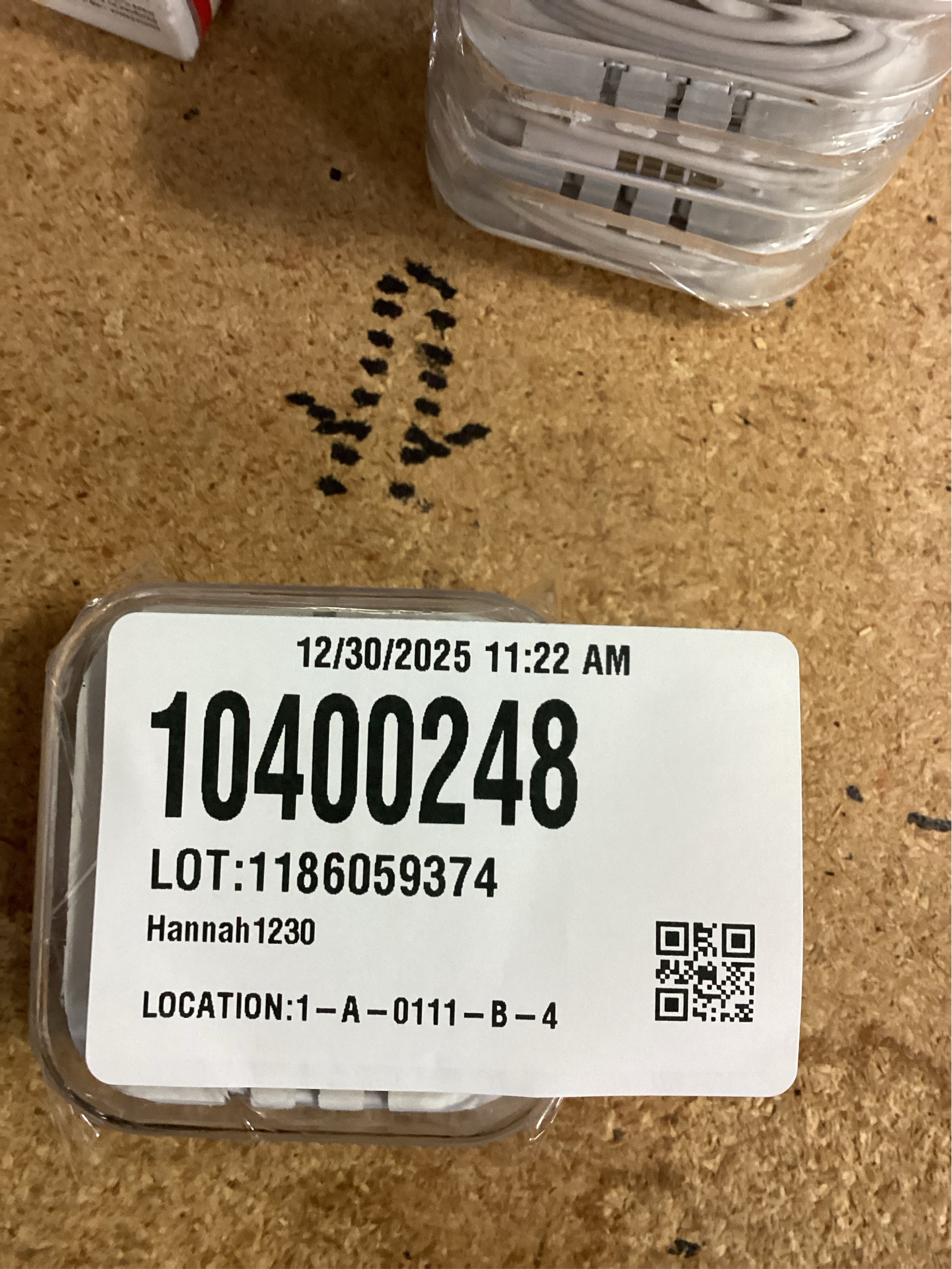 Aux Headphones/Earphones/Earbuds 3.5mm Wired Headphones Noise Isolating Earphones with Built-in Microphone & Volume Control Compatible with Phone 6 SE 5S 4 Pod Pad Samsung/Android MP3 (2 Pack)