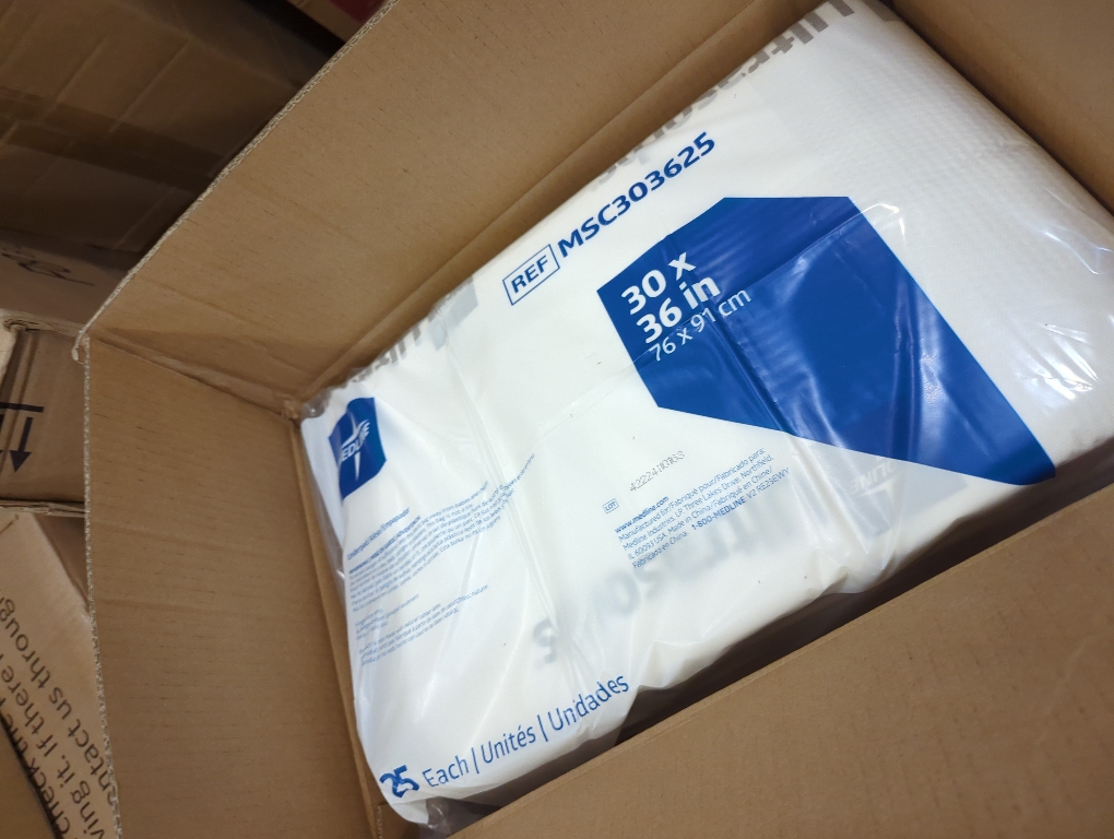 Medline Extrasorbs Premium Bed Pads, 30 x 36, 25 Count, Disposable Incontinence Underpads