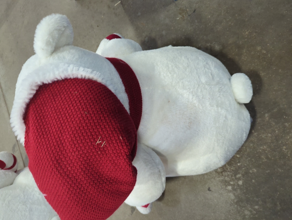 Polar Bear w/Candy Cane