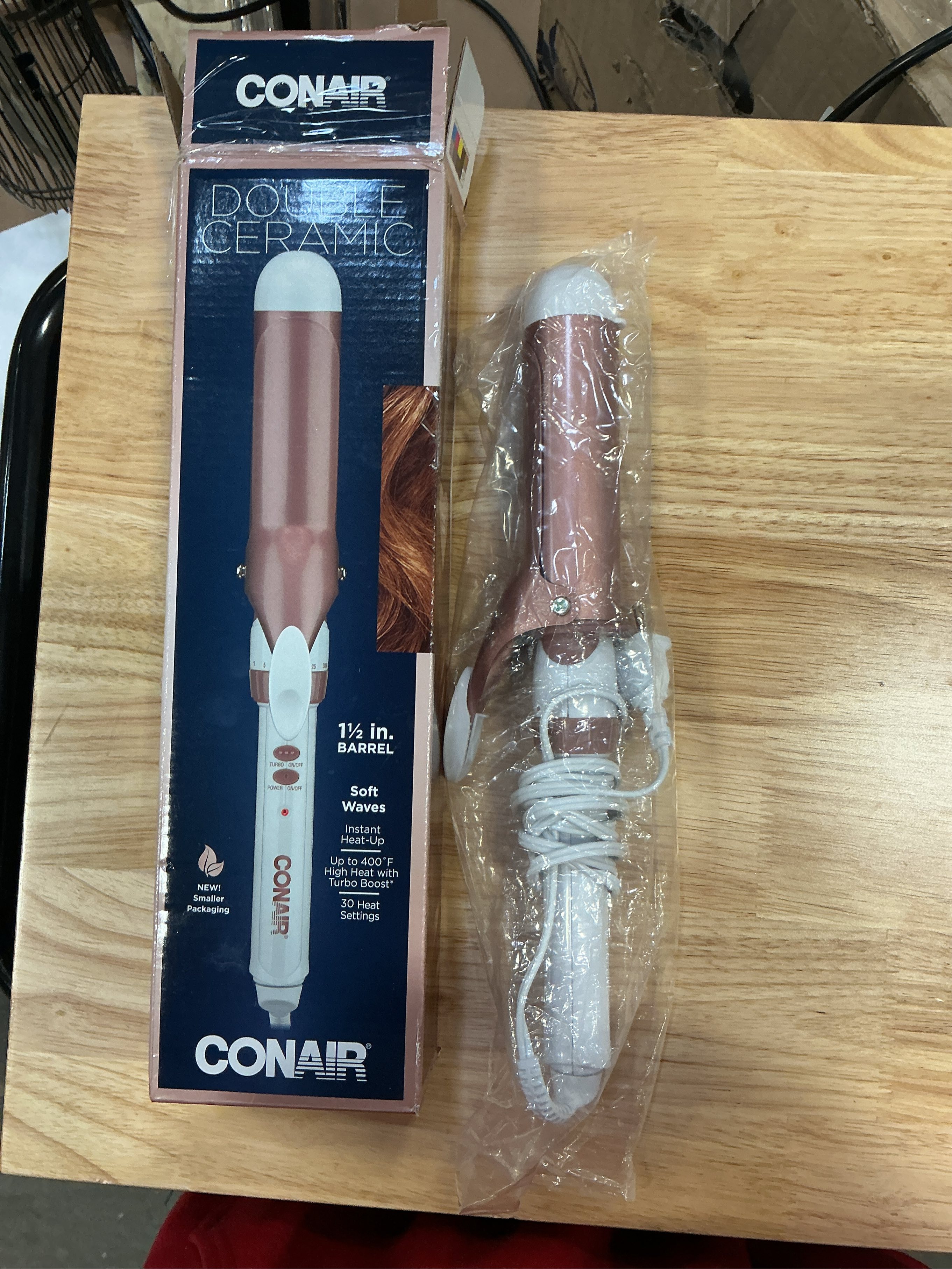 Conair Double Ceramic 1-1/2 Inch Curling Iron, 1.5-Inch Barrel Creates Soft Waves and Curls, Hair Curler for Use on Medium and Long Hair, White