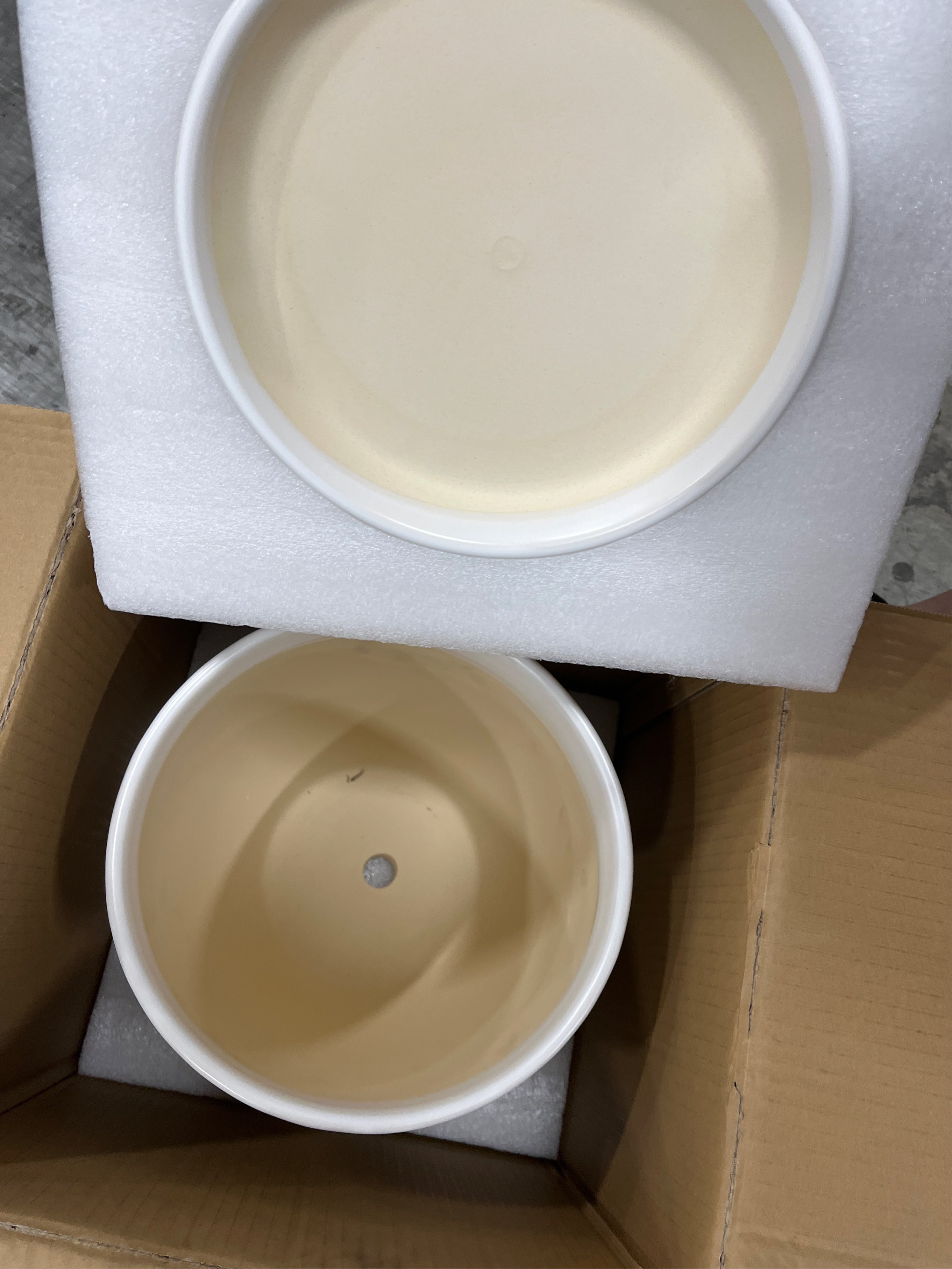 10 Inch Ceramic Planter Pot - Large Plant Pot with Drainage Hole and Saucer, Modern Round Flower Pots for Indoor Outdoor Plants, Garden Planter, White