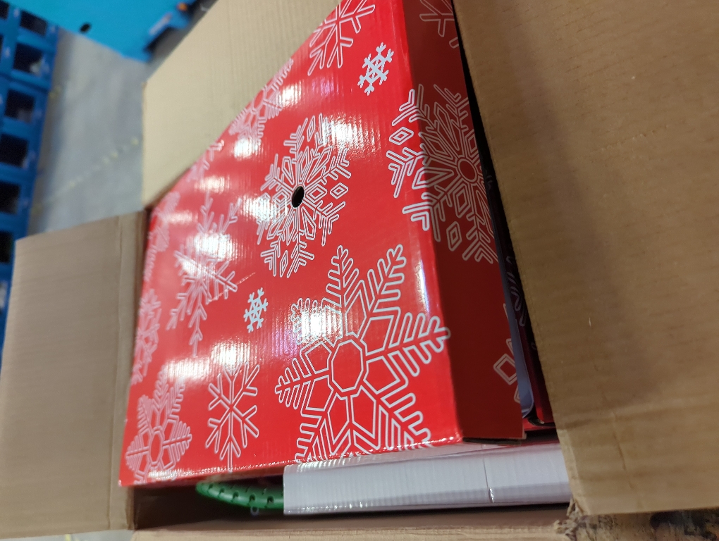 HoHoHoH2o Automatic Christmas Tree Watering System Device, Santa’s Tree Helper Keeps Your Christmas Tree Healthy and Fresh, Refillable 2.5 Gallons C