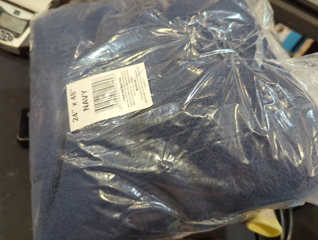 100% Cotton Bath Towels, Navy 24x48 Pack of 6 Towels, Quick Dry, Highly Absorbent, Soft Feel Towel, Gym, Spa, Bathroom, Shower, Pool, Luxury Soft Towels (24x48-6 Pack, Navy)