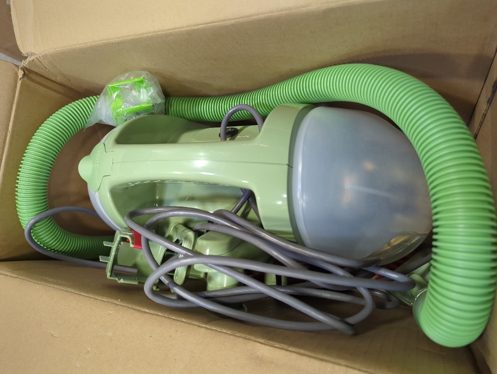 BISSELL Little Green Multi-Purpose Portable Carpet and Upholstery Cleaner, Car and Auto Detailer, with Exclusive Specialty Tools, Green, 1400B