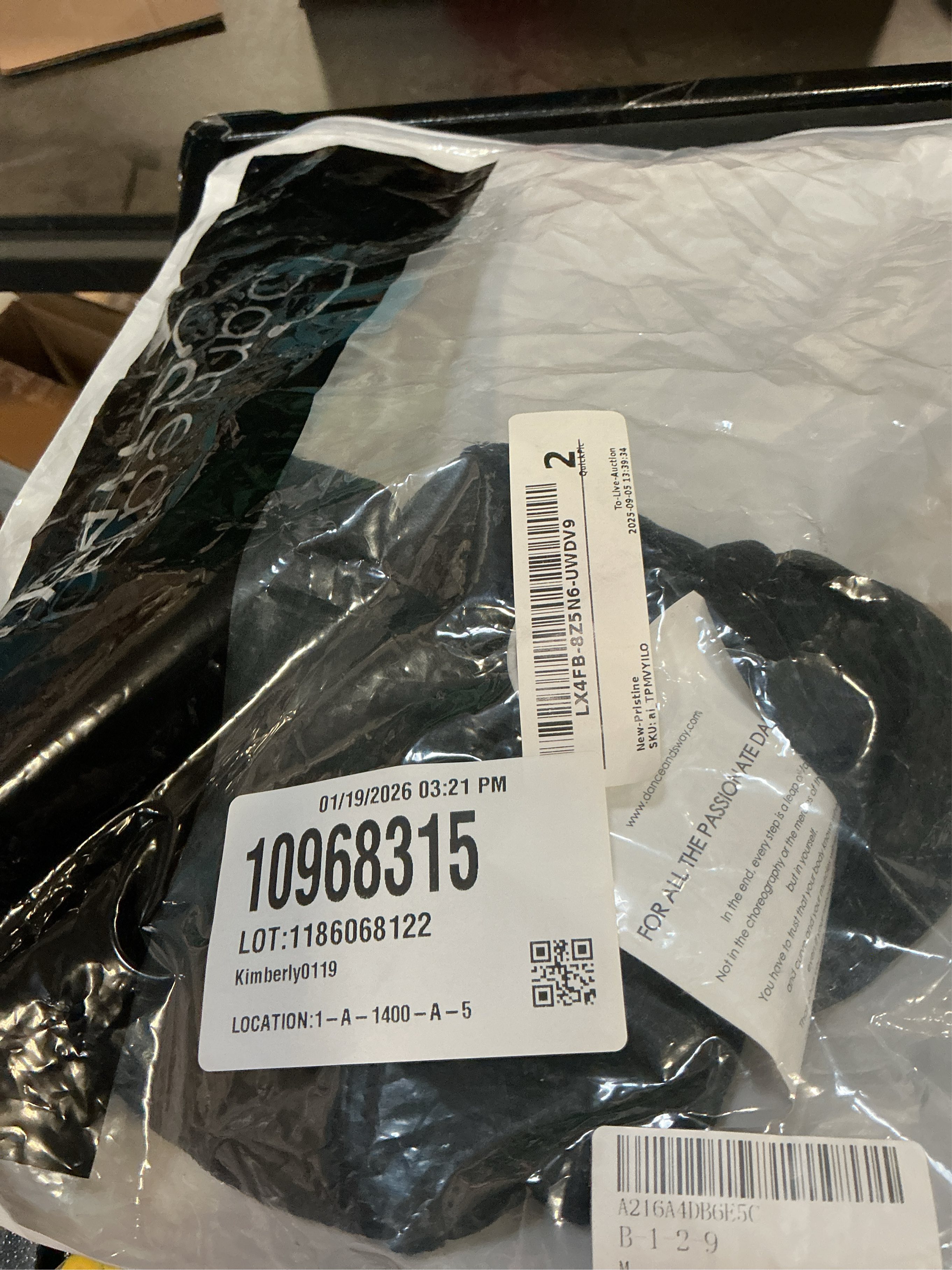 Size M  Round Neck Long Sleeve Knit Ribbed Fitted Crop Top Casual Basic Shirts