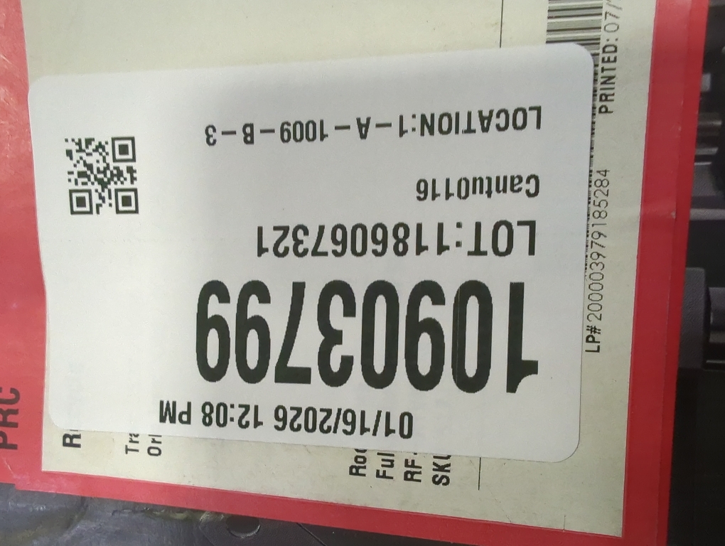 Rocketfish - Full-Motion TV Wall Mount for Most 19 - 39 TVs - Black