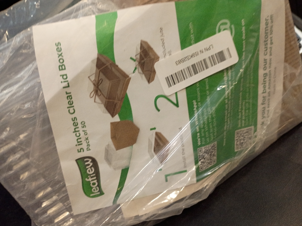 VAIPI 50 Sets Charcuterie Boxes with Clear Lids, Wedding Cake Boxes for Guests Paper Disposable Food Containers with Thank You Cards, Eucalyptus Leaves and Toothpick for Party Bakery Sandwich Salad