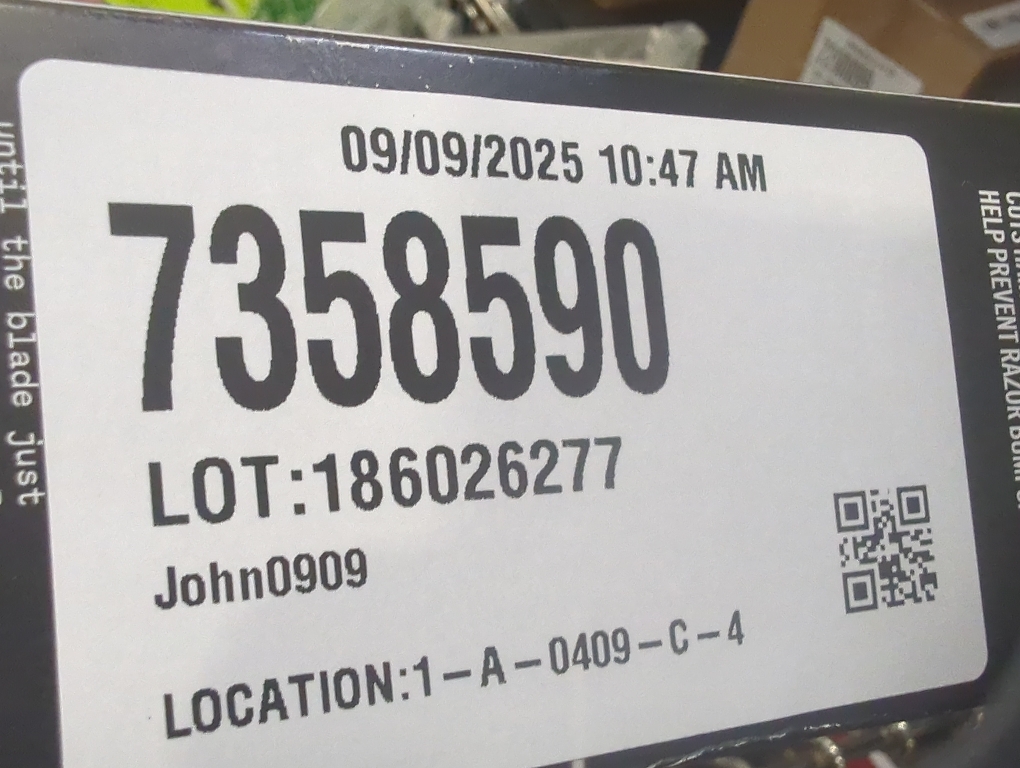 Color Black Bevel Safety Razor with Brass Weighted Handle and 10 Double Edge Safety Razor Blade Refills, Single Blade Razor for Men, Designed for Coarse Hair to Prevent Razor Bumps, Black