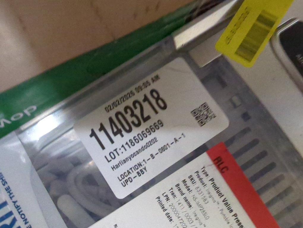 Insignia™ - Portable Ice Maker with Auto Shut-Off - Gray