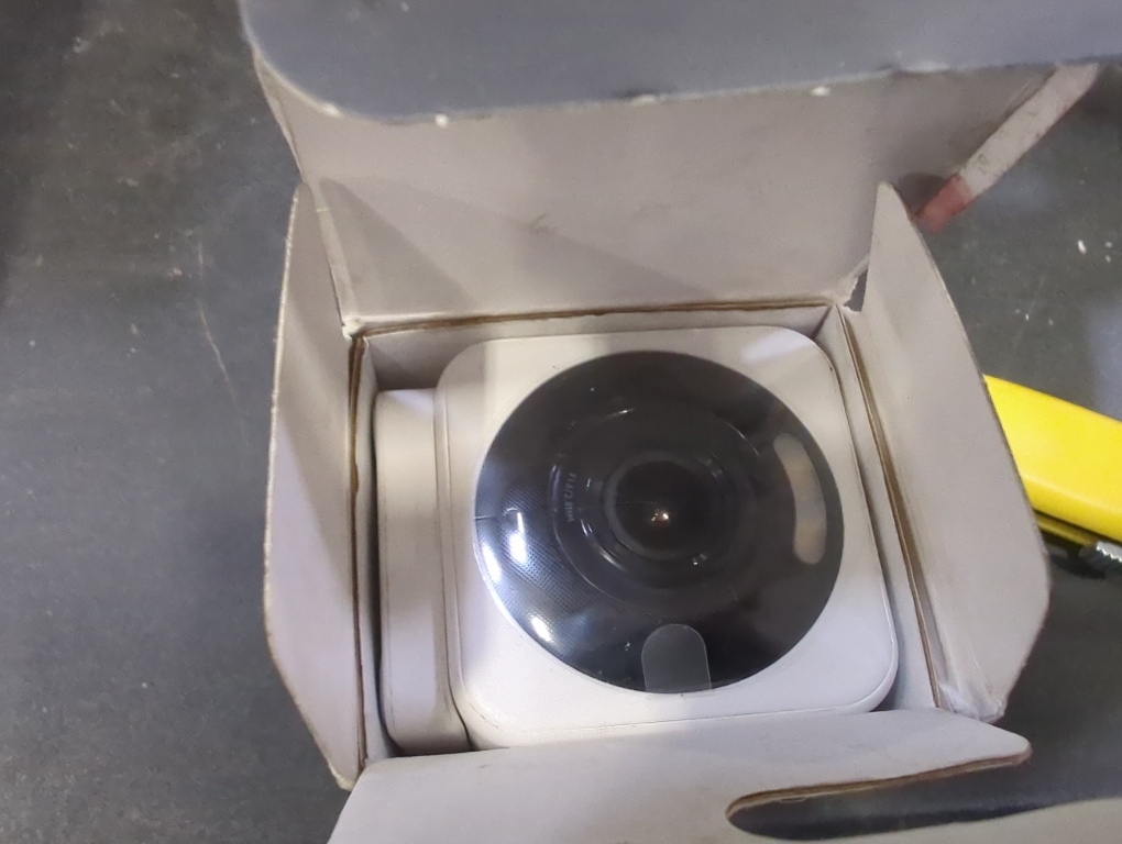 Color White Wyze Cam V4 Plug-in Indoor and Outdoor Smart-Enabled Security Camera