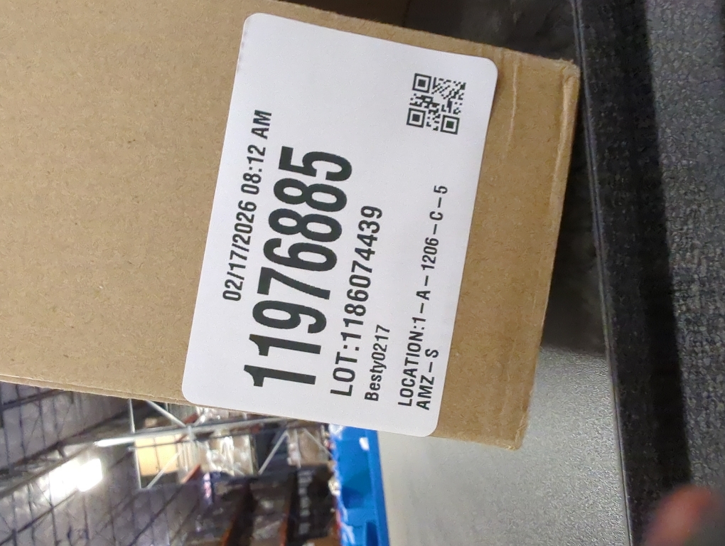 2 Pcs Artificial Christmas Norfolk Pine Garlands Realistic Faux Norfolk Pine Real Touch Winter Greenery Garlands for Indoor Outdoor Fireplace Mantel Table Wall Christmas Decorations (6 Feet)