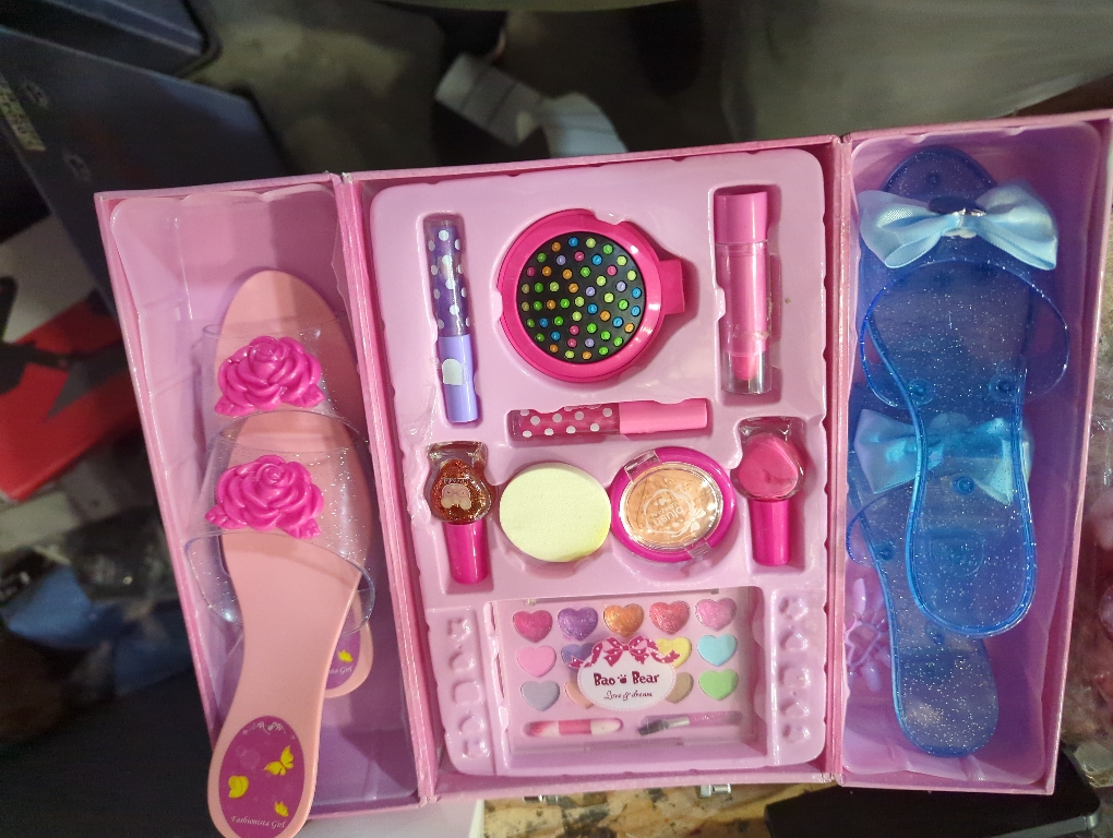 makeup set with accessories for girls