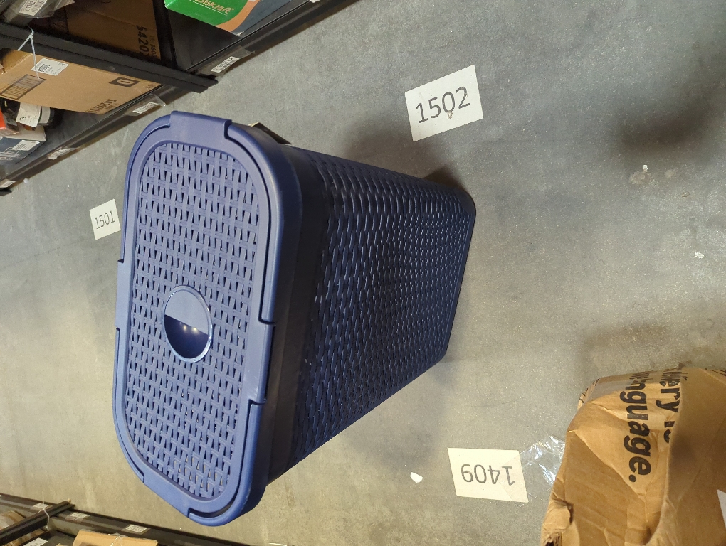 Mind Reader Basket Collection, Slim Laundry Hamper, 40 Liter (15kg/33lbs) Capacity, Attached Hinged Lid, Navy