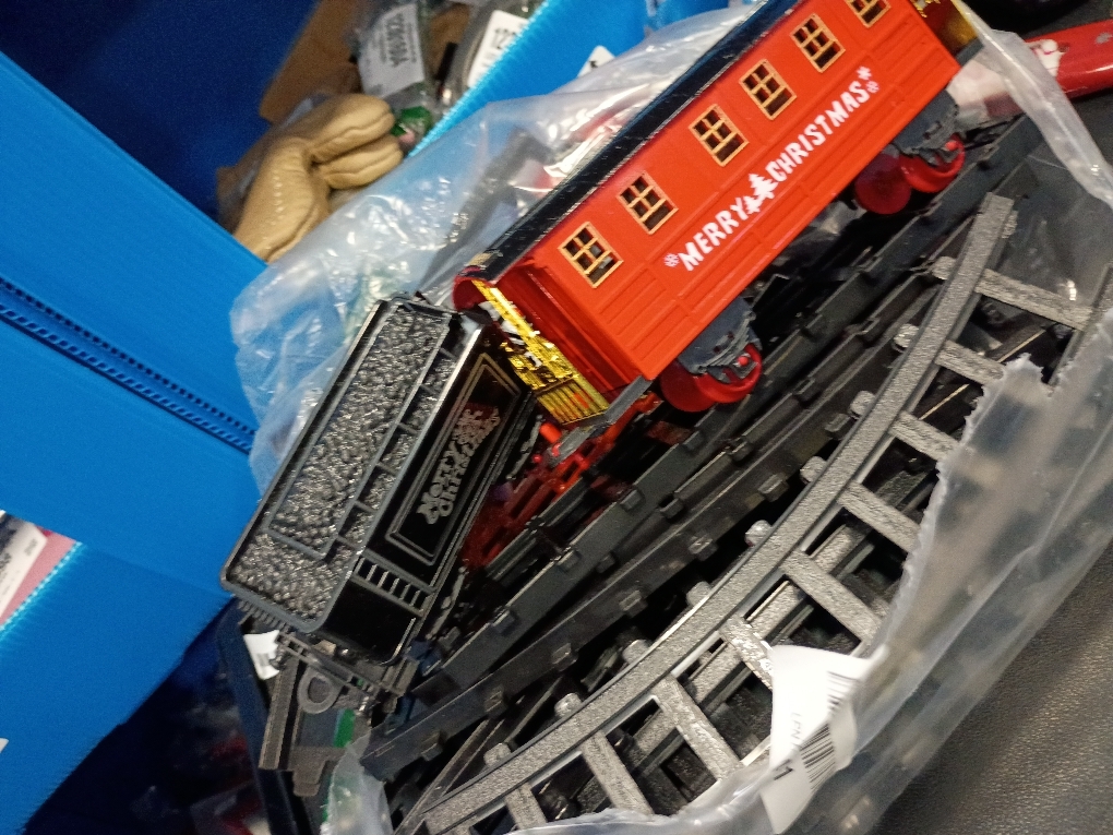 Christmas Train Sets for Around The Tree,Kids Train Set Steam Trains for Boys Girls,Sounds & Lights, for Kids 4 5 6 7 8   Years Party Favors Party Decorations