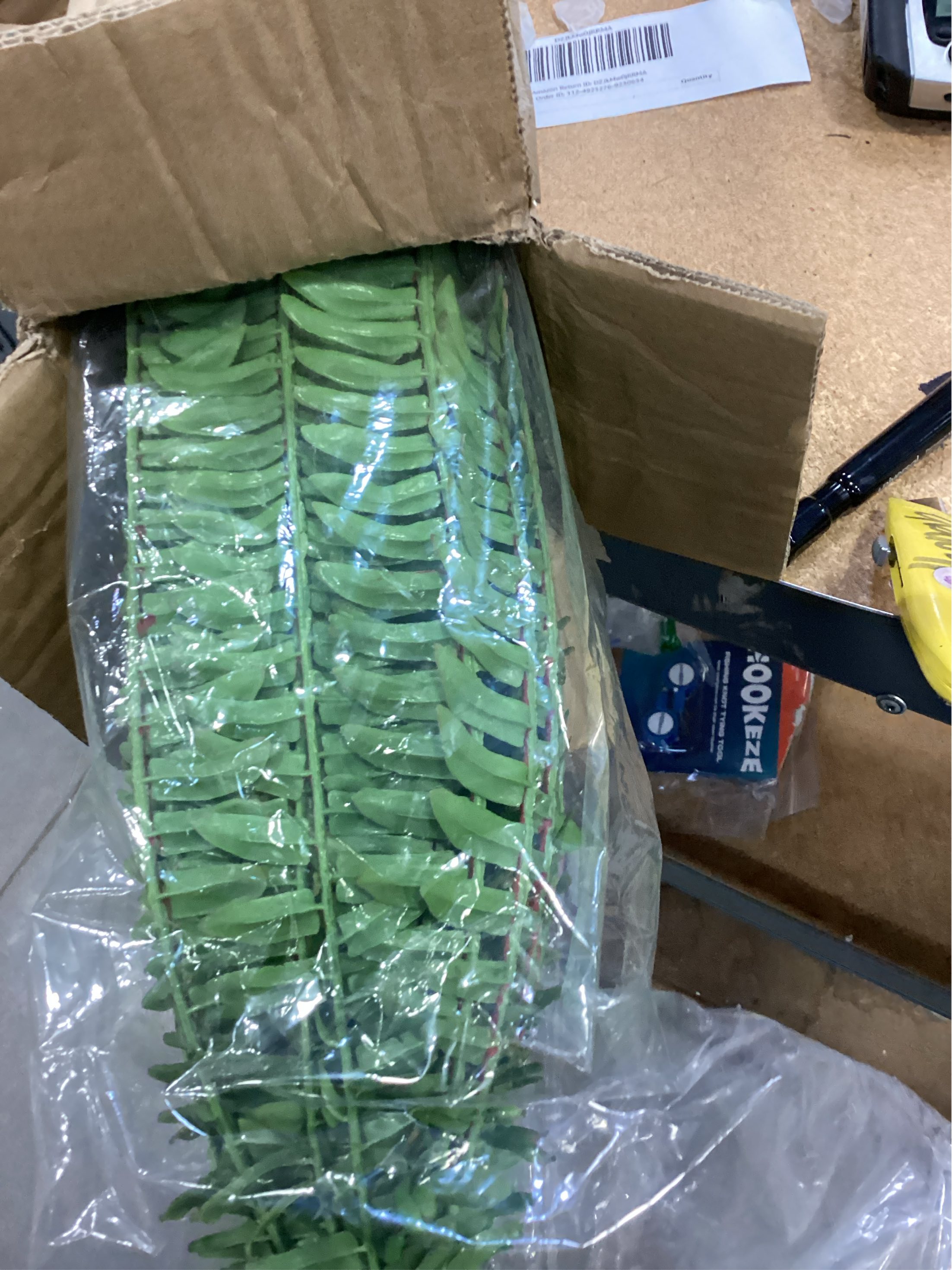 Velener 36 Inch Artificial Boston Fern Large Hanging Plant, Fake Fern Plants Bush Indoor for Home Decor, Faux Plants Outdoor, Garden, Office, Garden Decoration(Green)