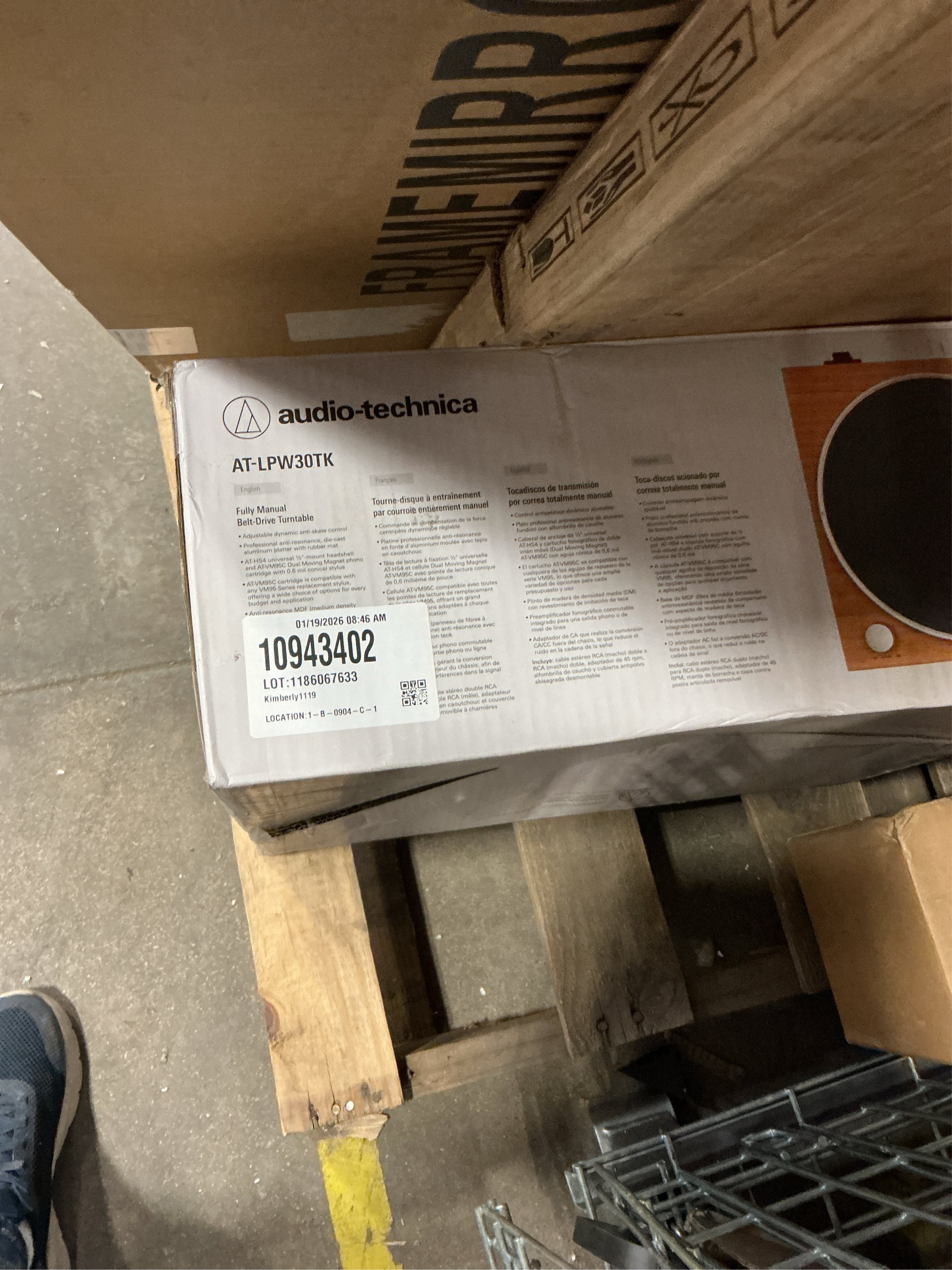 Audio-Technica ATLPW30TKR  ATLPW30TKR / ATLPW30TKR Teak Manual Belt Drive Turntable