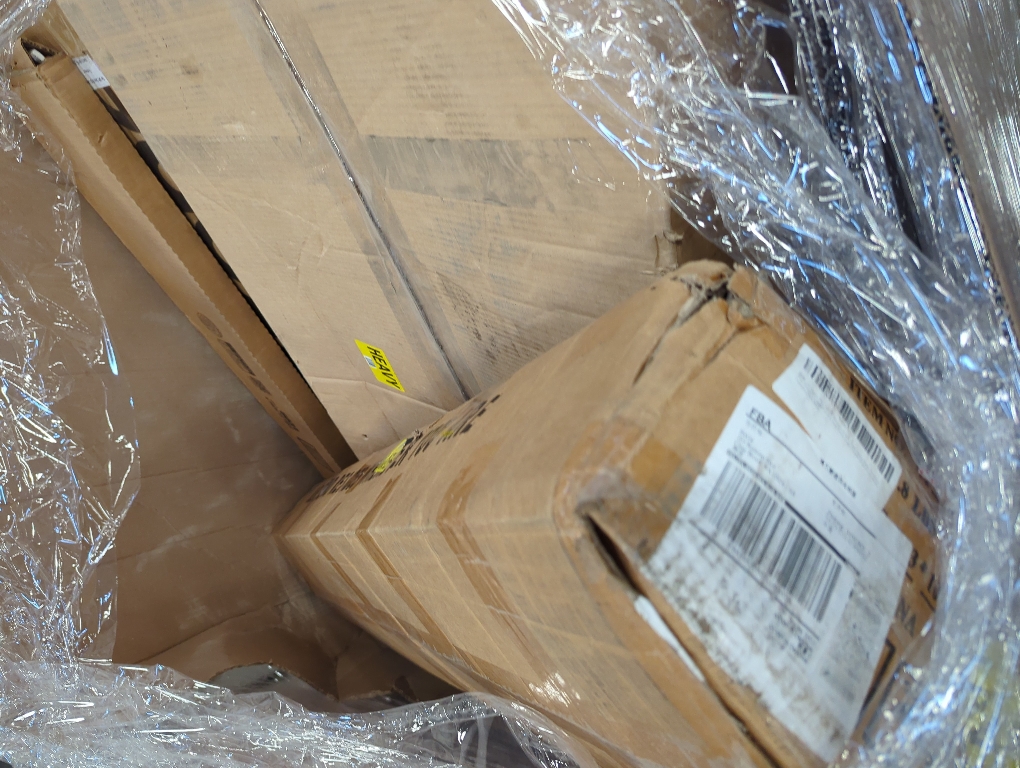 20310274 AMZ-Medium and Small Returns NS Pallet