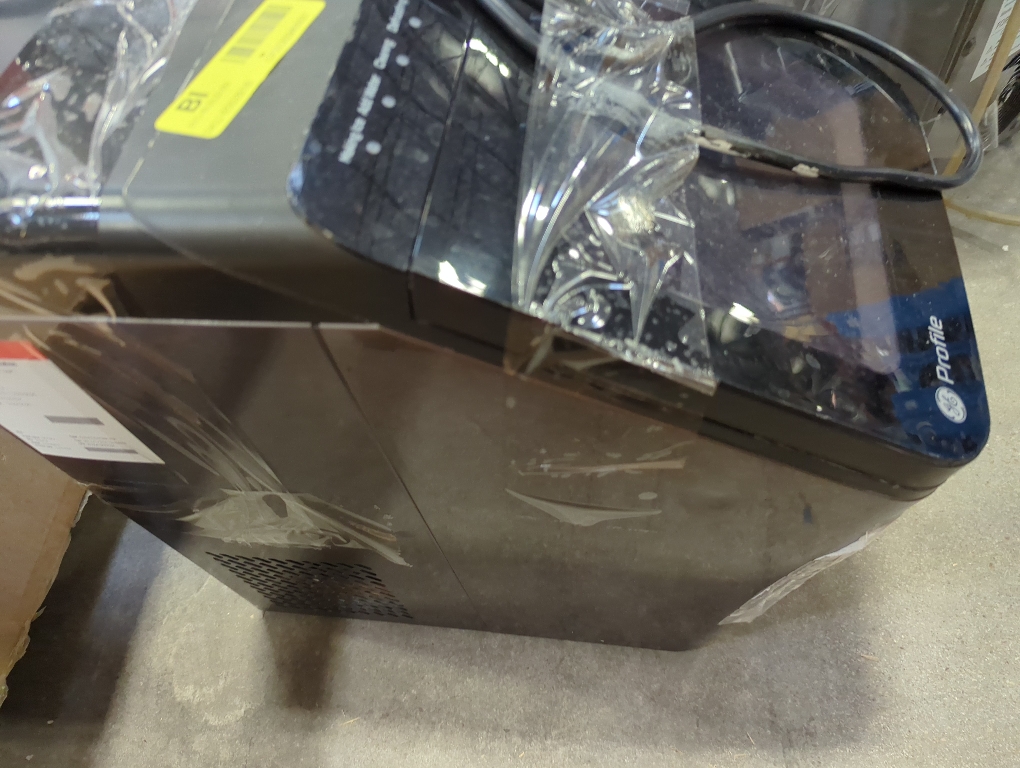 GE Profile - Opal 1.0 Nugget Ice Maker  - Black