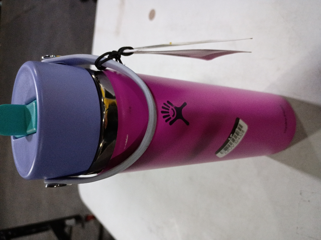 Hydro Flask 24oz Wide Mouth Flex Straw Water Bottle Holiday Punch: BPA-Free, Vacuum-Insulated, Leakproof, Dishwasher-Safe