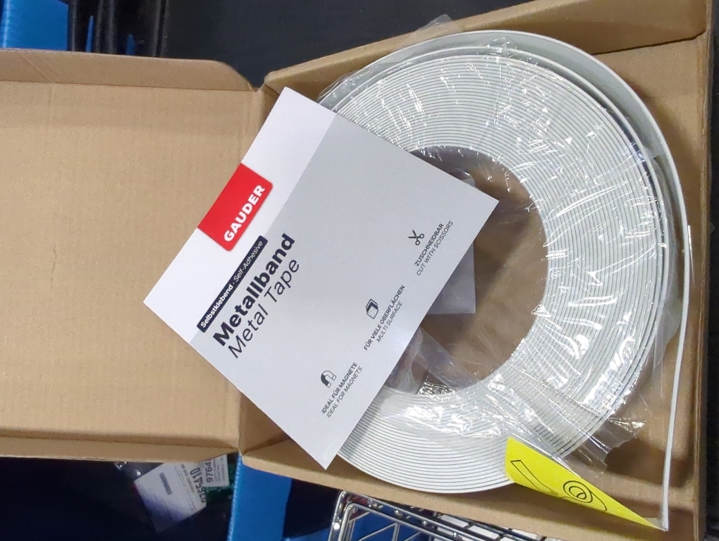 GSCIT Club Melamine Edge Banding, 3/4 inch x 25ft White Edge Banding with Hot Melt Adhesive Pre-glued Cabinet Edge Banding Flexible White Veneer Edging for Plywood Furniture Table