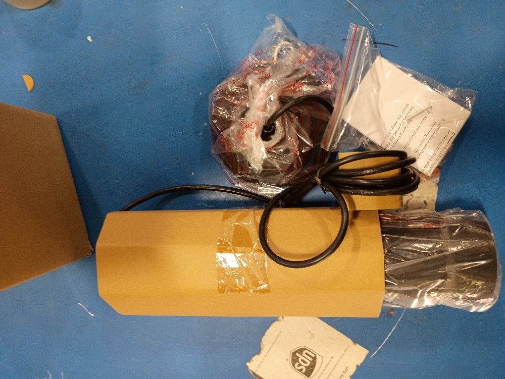 DAKASON Black Pendant Light, LED Modern Pendant Light Fixture for Kitchen Island, Industrial Pendant Lighting for Dining Room, Vintage Chandelier to Decor Living Room, Hallway (1Pack)