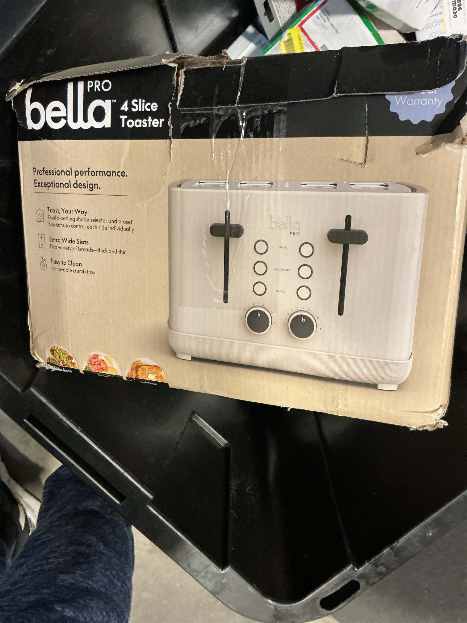bella 4 Slice Toaster, 6 Setting Shade Control with Reheat & Cancel Buttons, Removable Crumb Tray, Anti Jam & Auto Shutoff, 900 Watt, Oatmilk