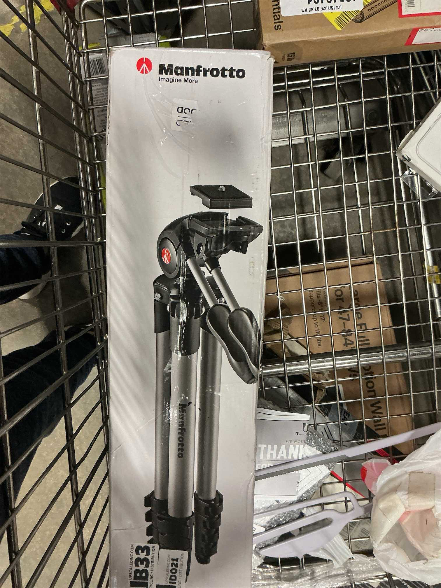 Manfrotto Compact Advanced Aluminum 5-Section Tripod Kit with 3-Way Head, Black (MKCOMPACTADV-BK)