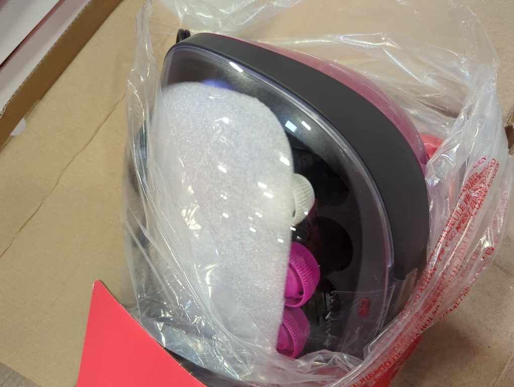 Remington Ionic Conditioning Hair Setter, 20 Velvet Hair Rollers, 6 Large (1¼”), 10 Medium (1), 4 Small (¾”), Blowout Style Hair Curlers