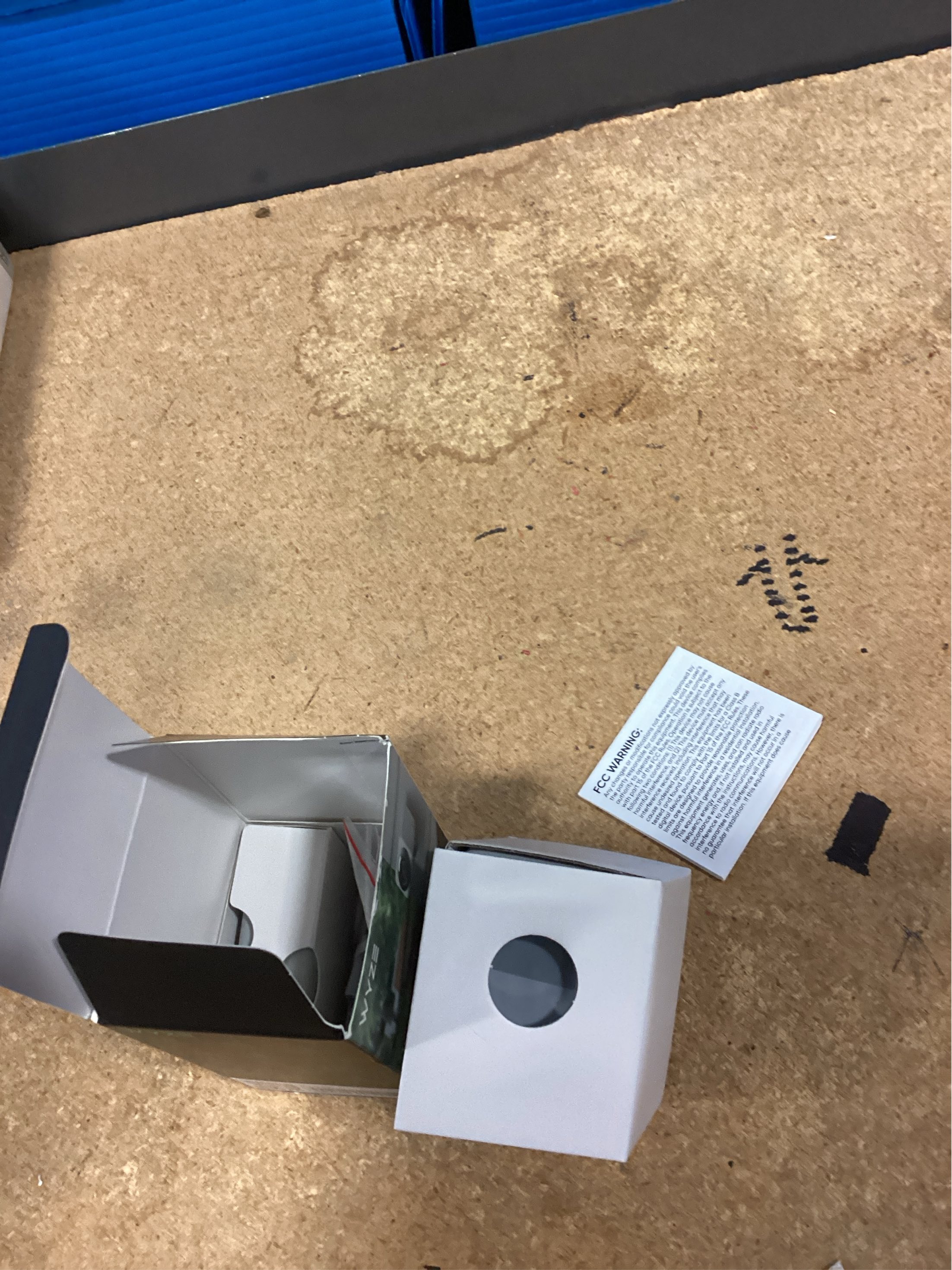 Wyze Cam V4 Plug-in Indoor and Outdoor Smart-Enabled Security Camera