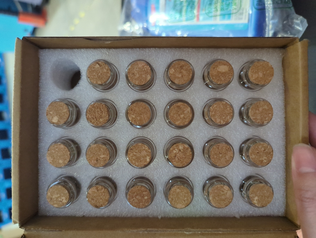 MaxMau 23PCS 10ml Glass Bottles Mini Vials with Cork Stoppers for DIY Decoration and Wedding Party Favors