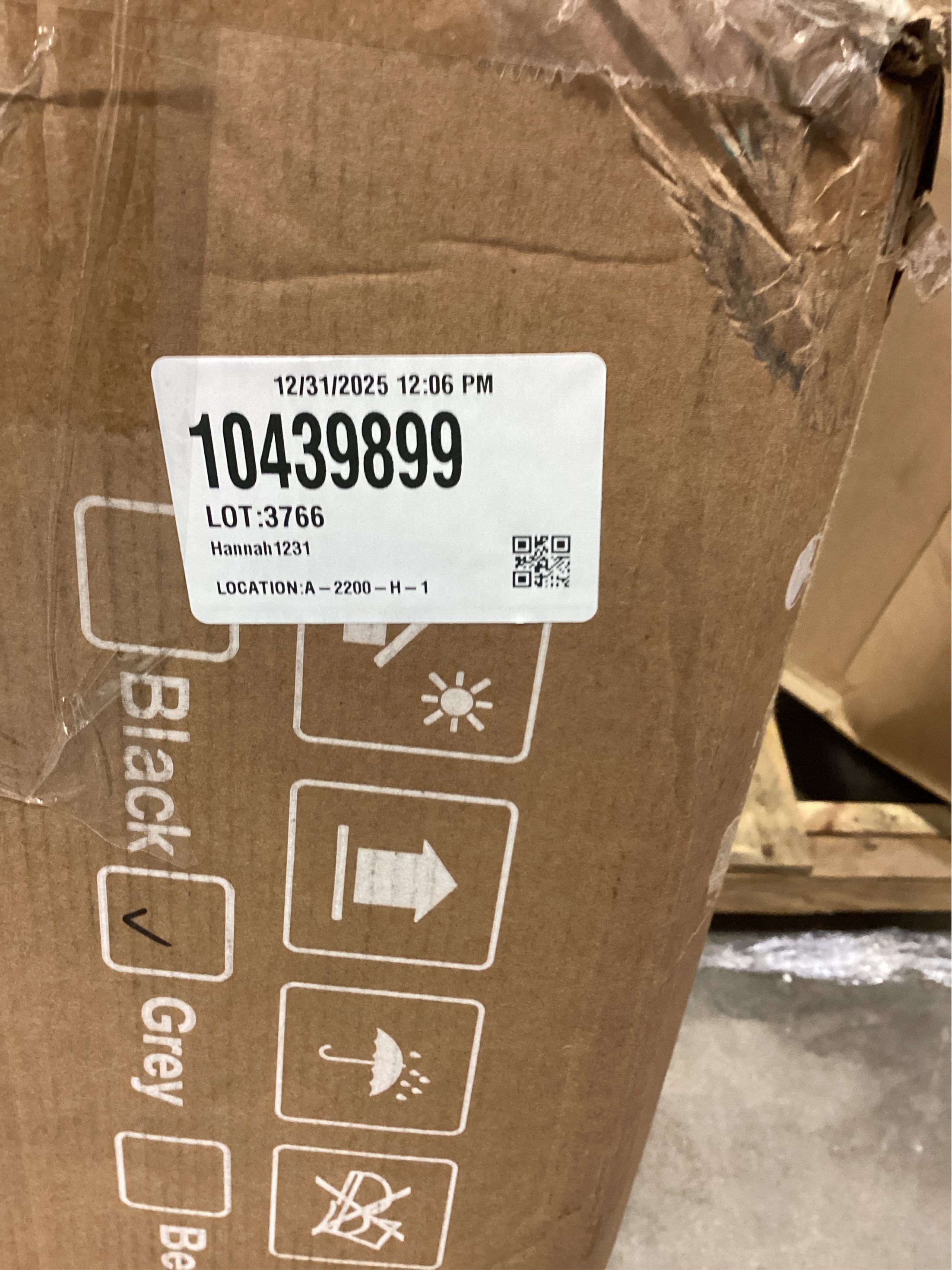 4 in 1 Baby Bassinet, Pack and Play, Bedside Crib Sleeper, Diaper Changer - Comes with Mattress, Mosquito Net, Bottom Storage and Toy Bar for Newborn to Toddles