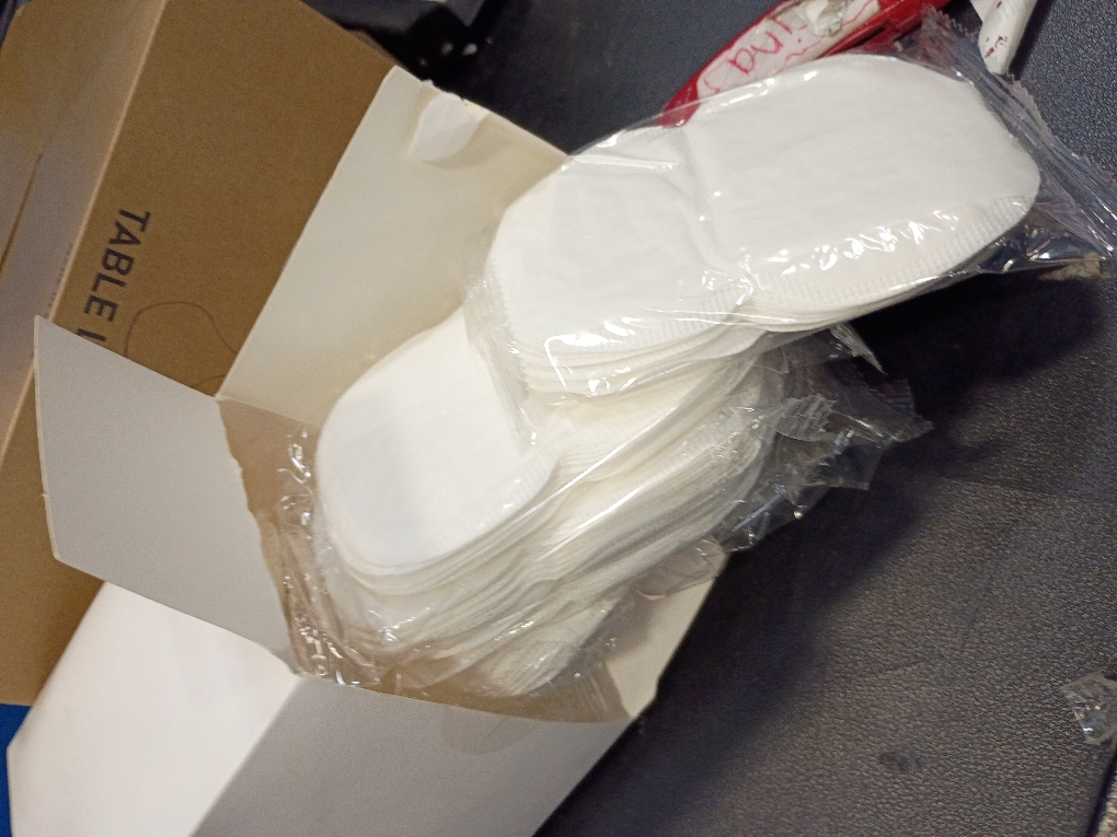 Underarm Sweat Pads, Armpit Sweat Pads for Women and Men 【100 Packs】,Premium Sweat Shield Fight Hyperhidrosis,Disposable Underarm Pads for Sweating Women,Comfortable Unflavored, Non Visible