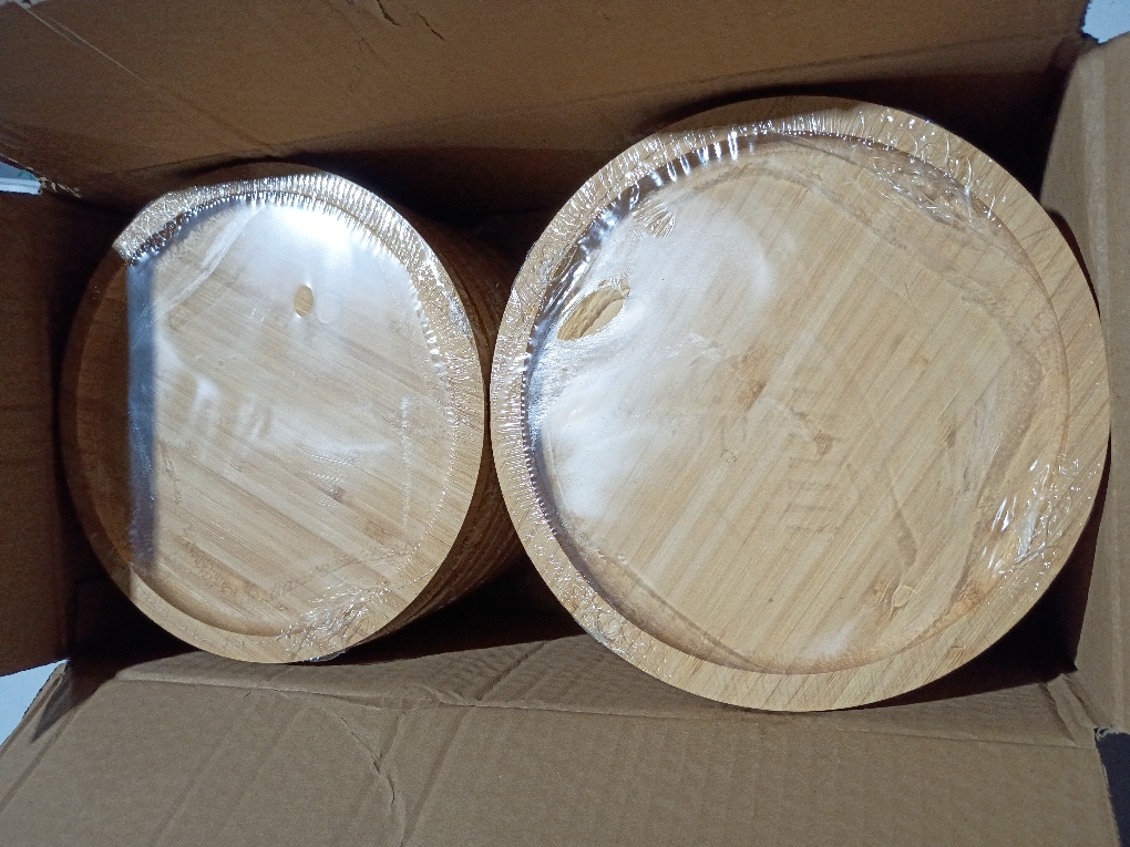 YOUKE OLA 16 Pack Bamboo Round Plates Bulk Serving Tray Wooden Serving Platter with stand Charcuterie Serving Board with Rim for Laser Engraving DIY Gift 8 Inch, 16PCSROUND