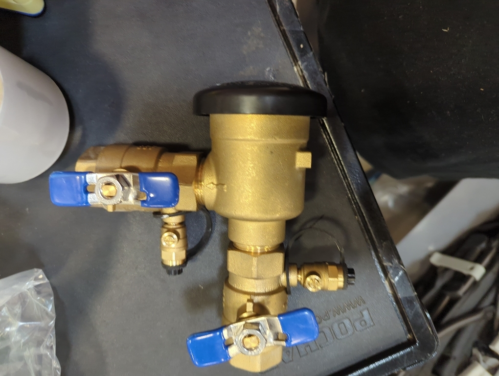 1 Inch Backflow Preventer, Brass Pressure Vacuum Breaker Assembly, 400 PSI Sprinkler Backflow Valve for Lawn Irrigation, Garden Water Lines and Outdoor Anti-Siphon Protection