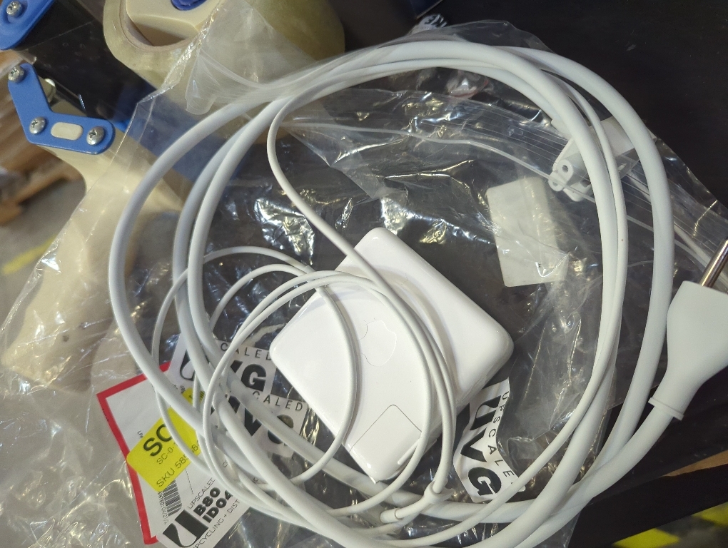 Mac Book Air Charger Replacement, 45W Power T-tip Magnetic DC Connector Adapter for Mac Book Air 11 inch and 13 inch (Between 2012-2017)