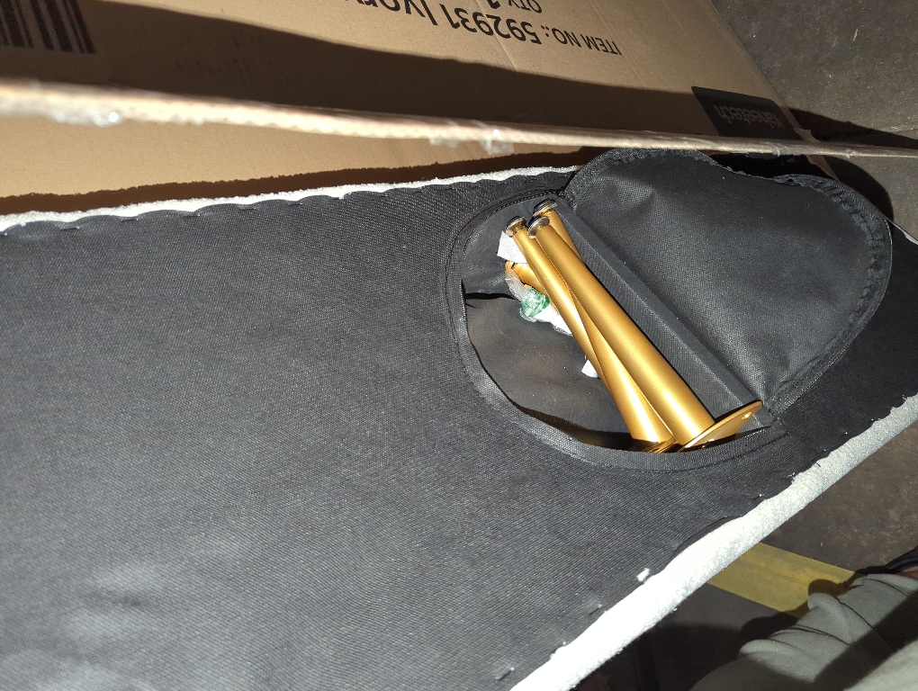 Yaheetech Modern Ottoman Bench Boucle Bench Upholstered Footrest for Living Room with Gold Metal Legs and Padded Seat Ivory