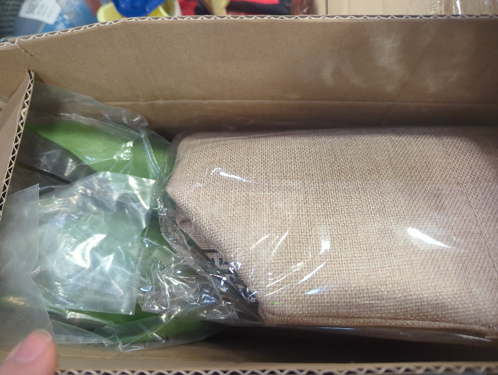 Size 15 Velener Fake Agave with Burlap Bag, Artificial Plant Outdoor Agave - Fake Plants for Indoor and Outdoor Decor(15 Inch)