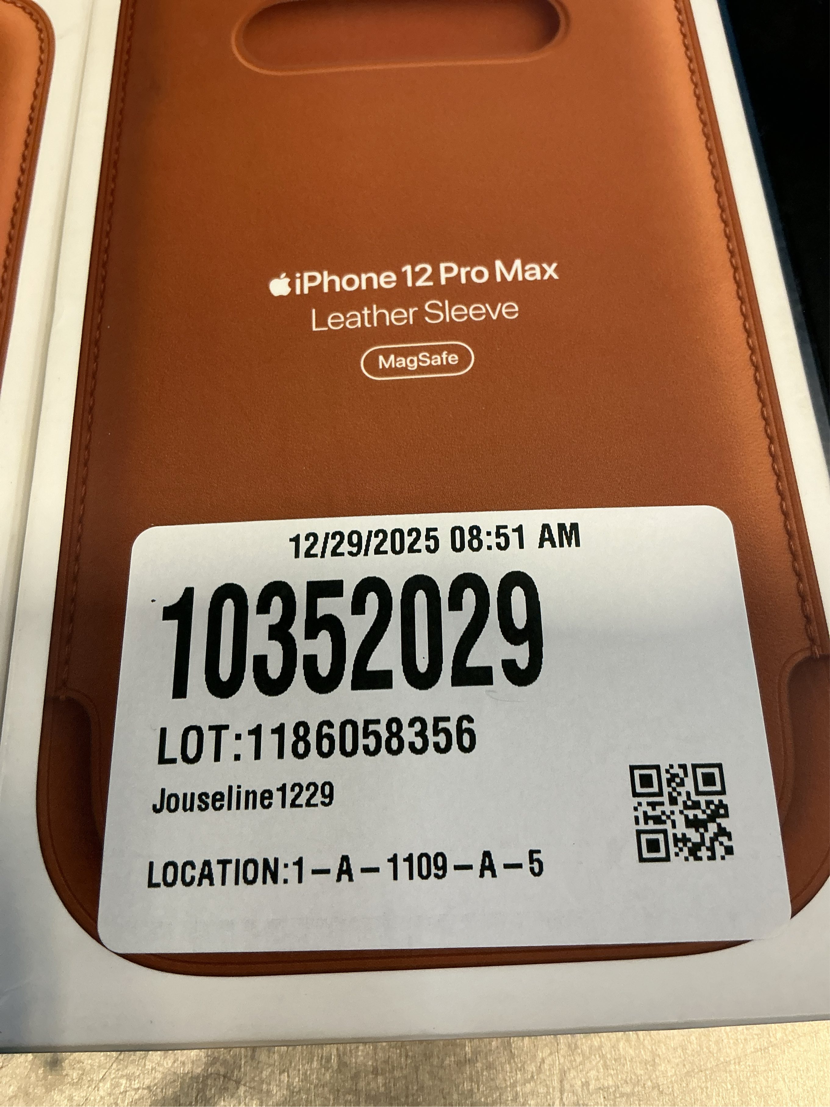 Official Leather Sleeve for MagSafe for iPhone 12 Pro Max - Saddle Brown