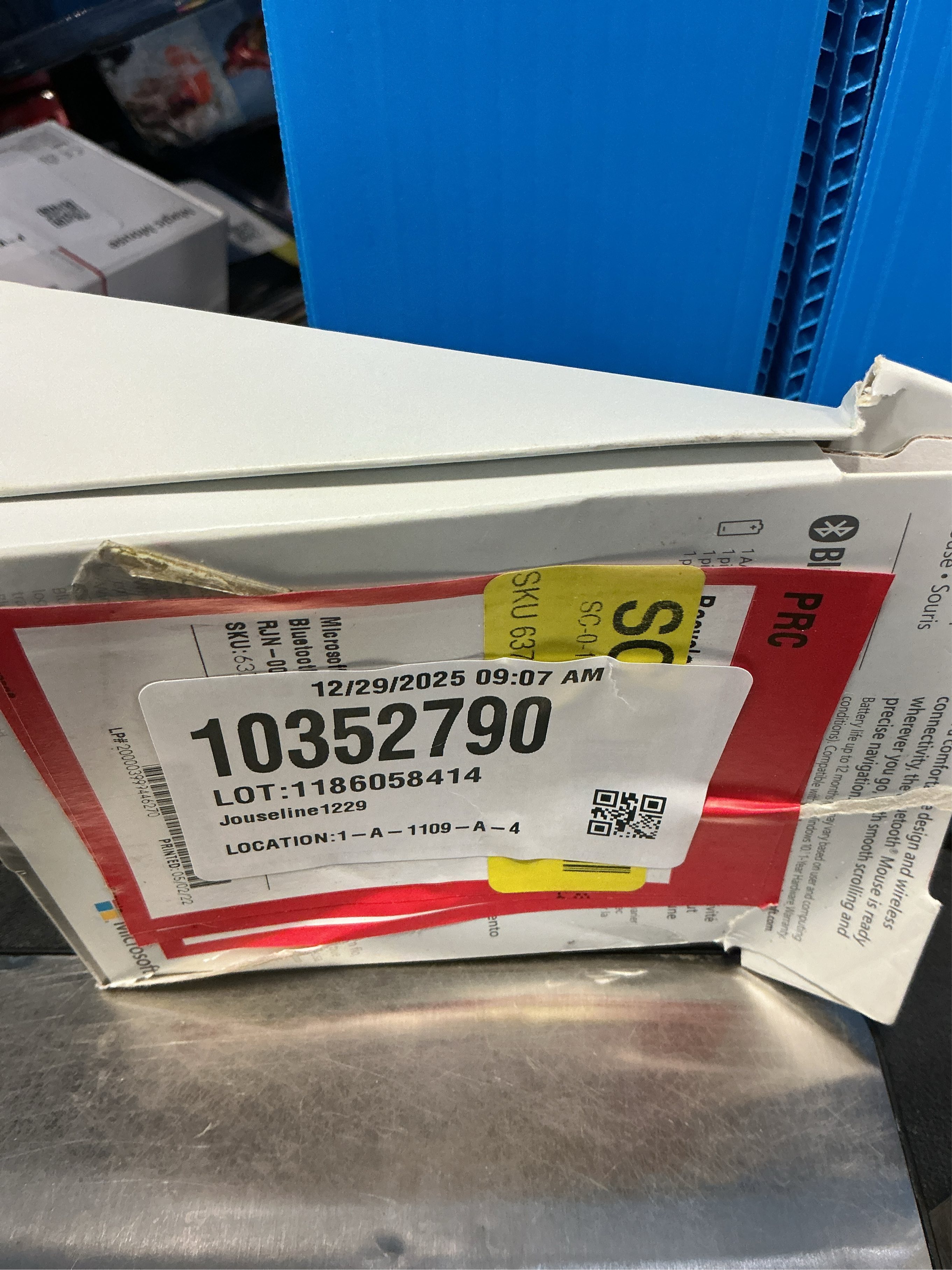 Microsoft Bluetooth Mouse Pastel Blue - Wireless - Bluetooth - 2.40 GHz - 1000 dpi - Scroll Wheel - 4 Button(s)