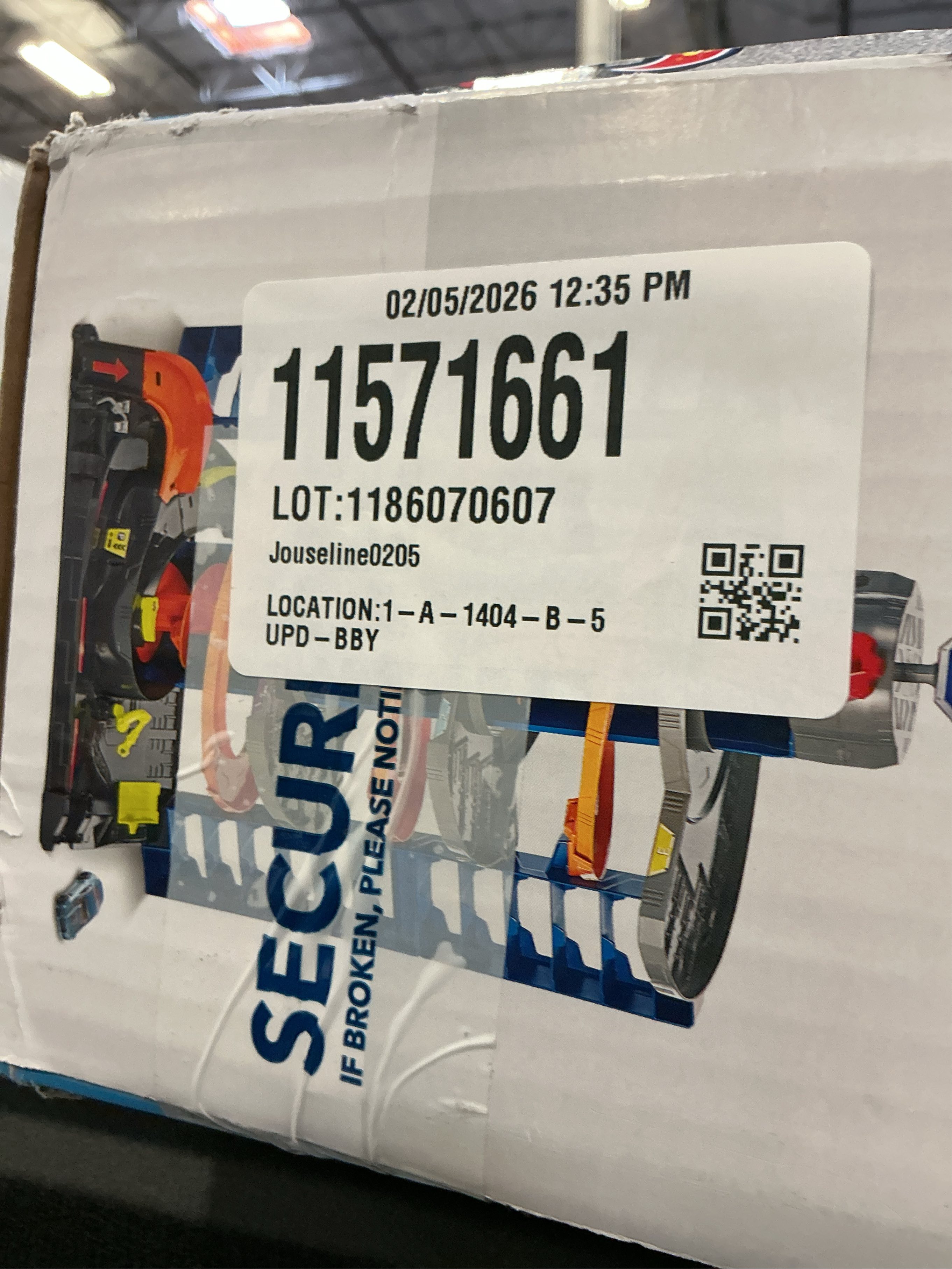 ​Hot Wheels® City Mega Garage Playset