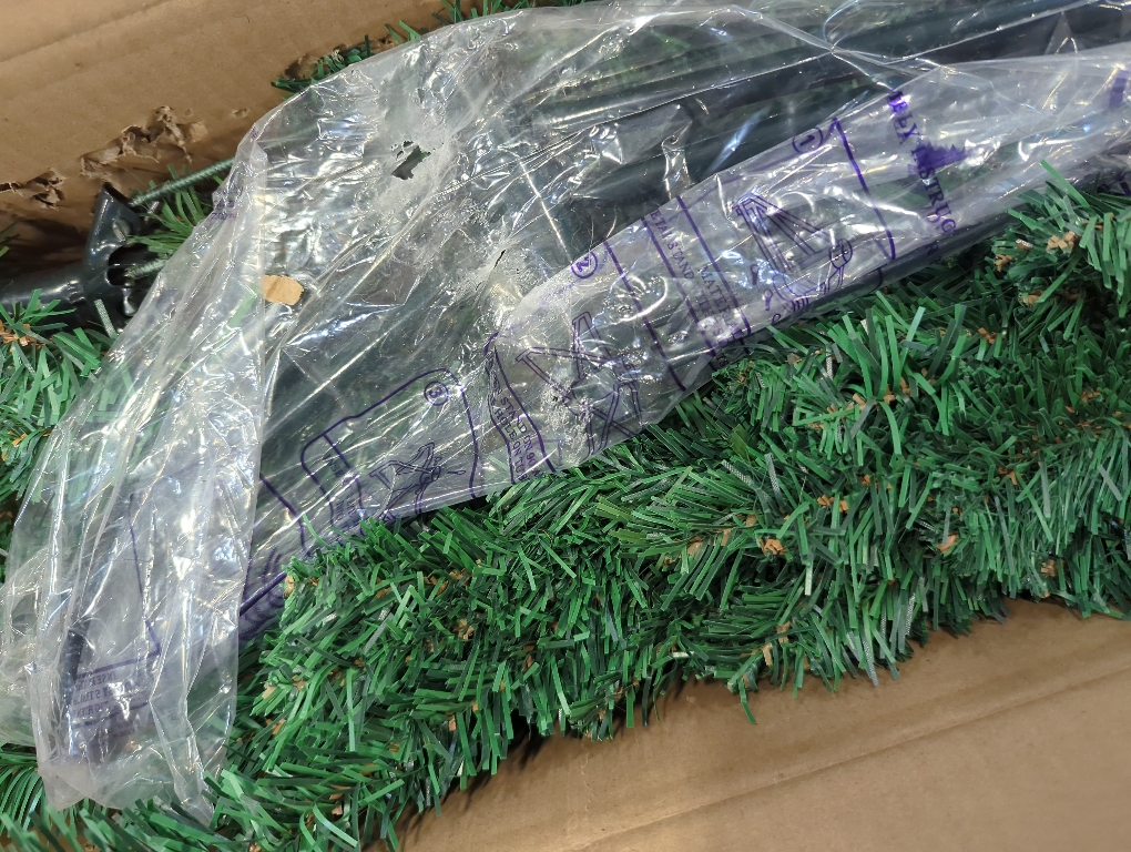 Sunnyglade 4 FT Premium Artificial Christmas Tree 400 Tips Easy to Assemble with Christmas Tree Stand (4ft)