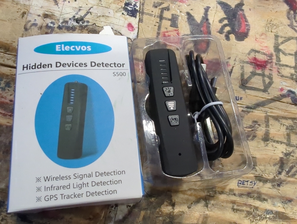 Hidden Camera Detectors,Bug Detector Anti Spy Camera Finder, GPS Tracker Detector RF Wireless Scanner Rechargeable, 5 Levels Sensitivity 4 Modes for Hotel,Travel,(Black) (Black)