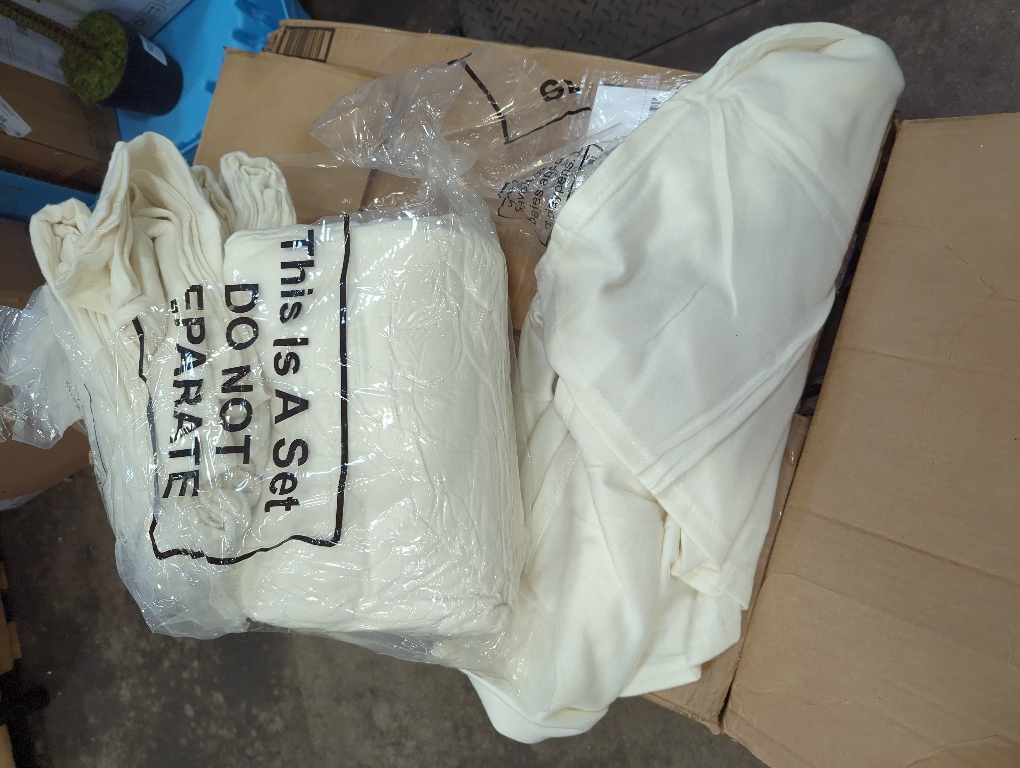 Buryeah 48 Pack Oeko-Tex Certified Wedding Flannel Throw Blanket Bulk 50 x 60 Inch Soft Fleece Lap Blanket with Thank You Cards Ribbon for Guests Sleepover Spa Slumber Gifts (Beige)