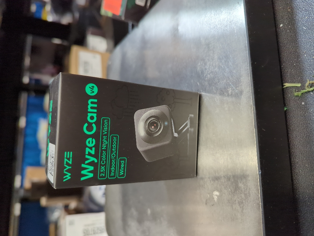 Wyze Cam V4 Plug-in Indoor and Outdoor Smart-Enabled Security Camera