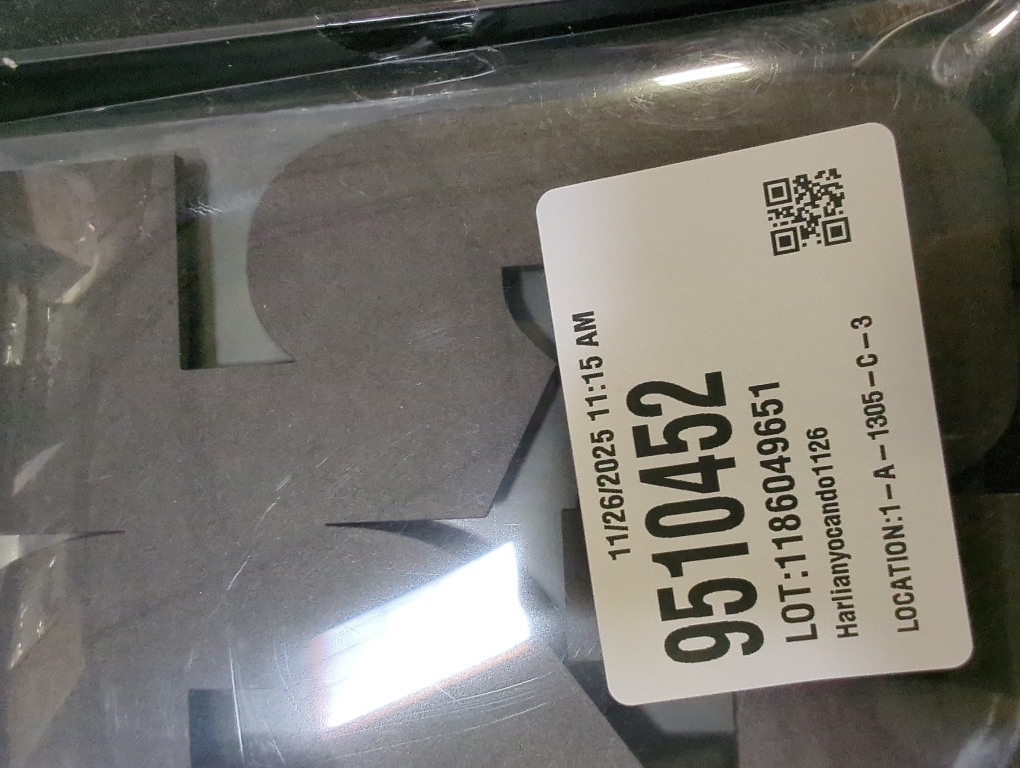 Fun Express 8 x 5 2025 Graduation Black Resin Picture Frame with Tassel