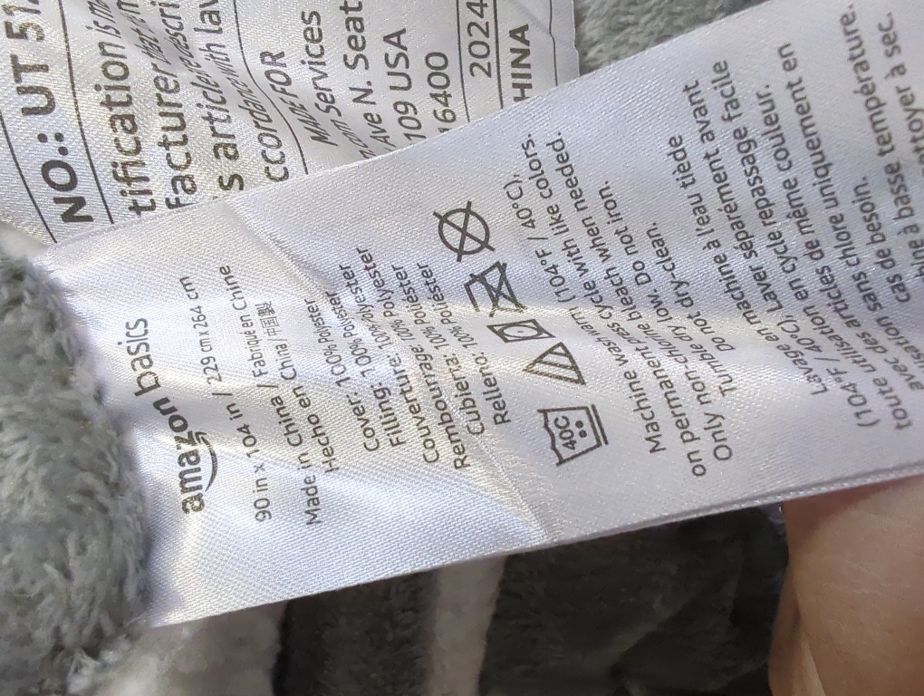 Amazon Basics Reversible Sherpa Throw Blanket, Dark Gray, 50x60