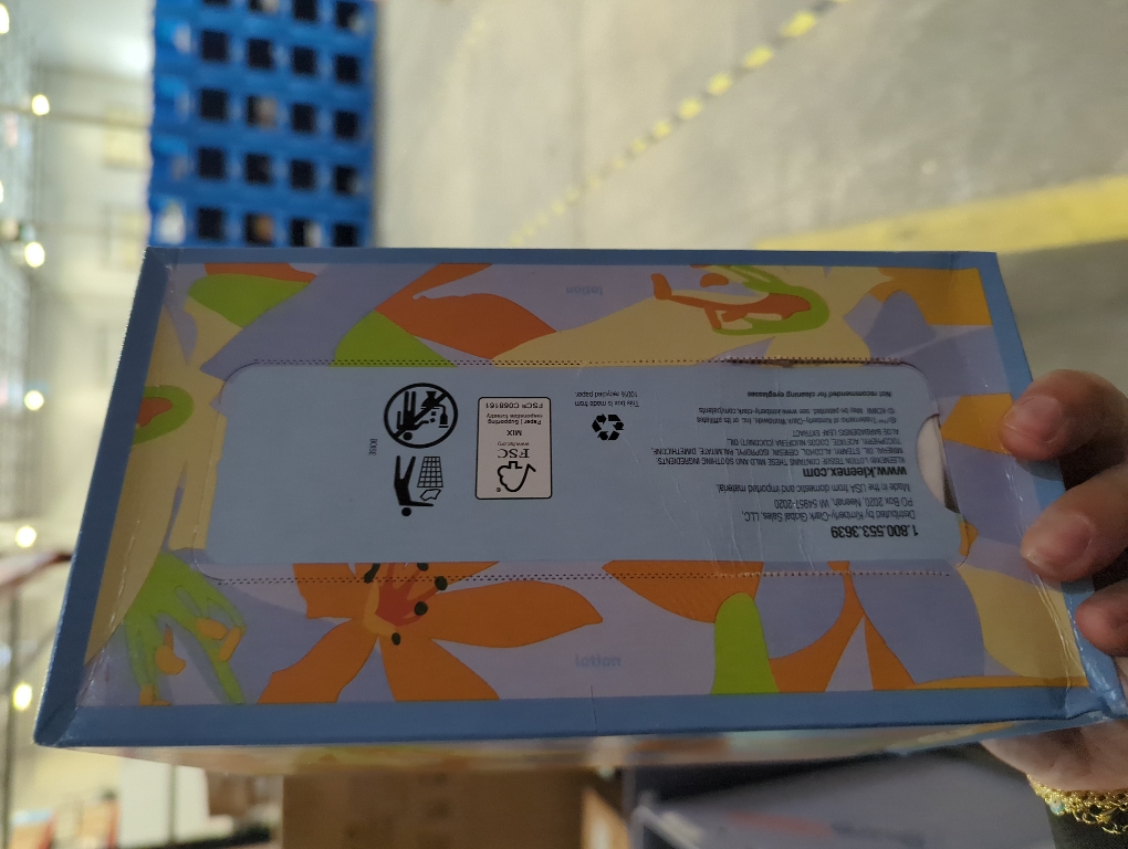 Kleenex Lotion Facial Tissues with Coconut Oil, 8 Flat Boxes, 180 Tissues Per Box, 3-Ply