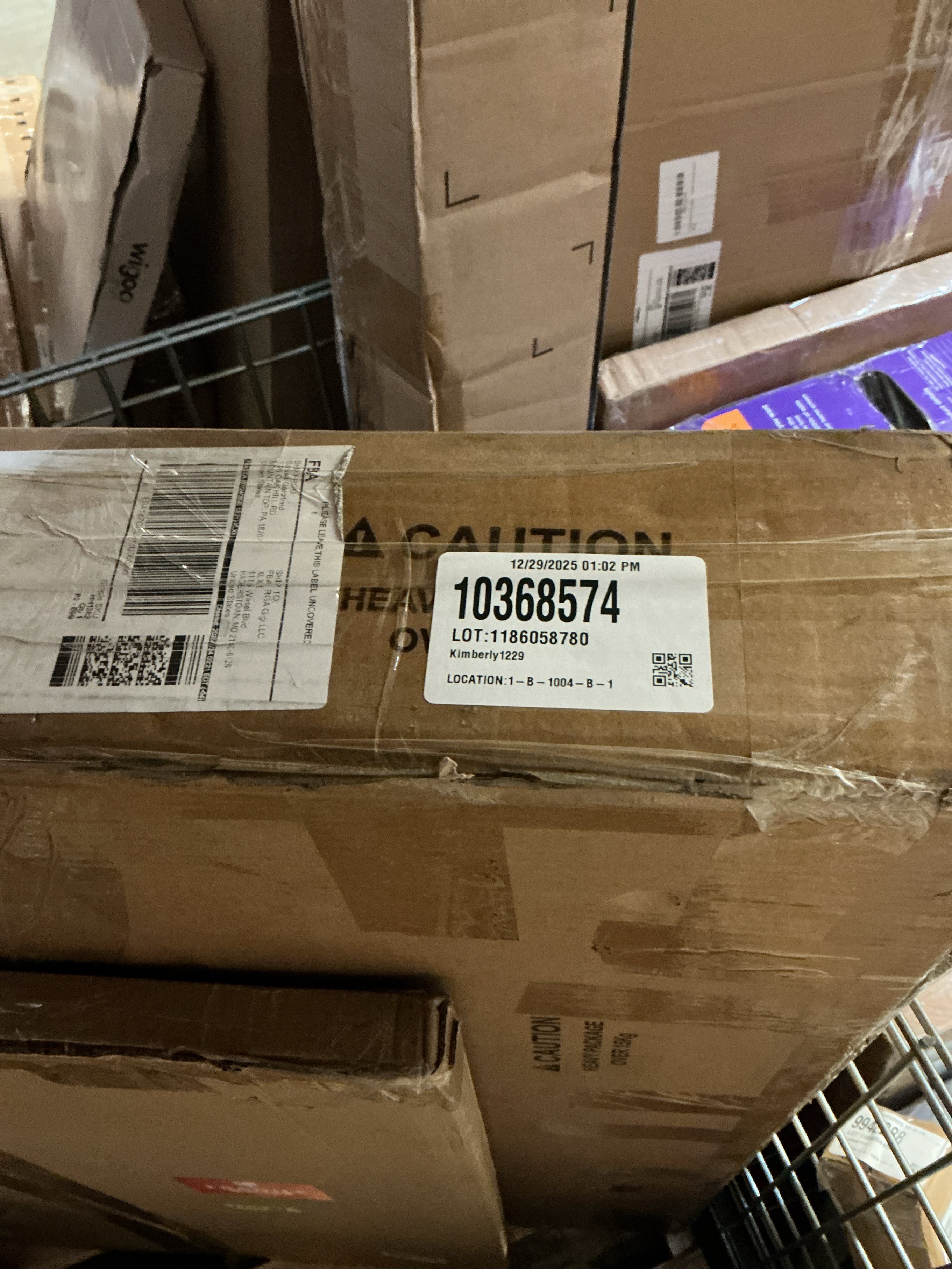 Hamilton Hills 20 x 30 Classic Gold Framed Rich Framed Top Round Corner Mirror - Thick Arched Top Rich Wall Mirror - Vanity for Bathroom Decor, Bedroom, Living Room - Hangs Horizontal or Vertical