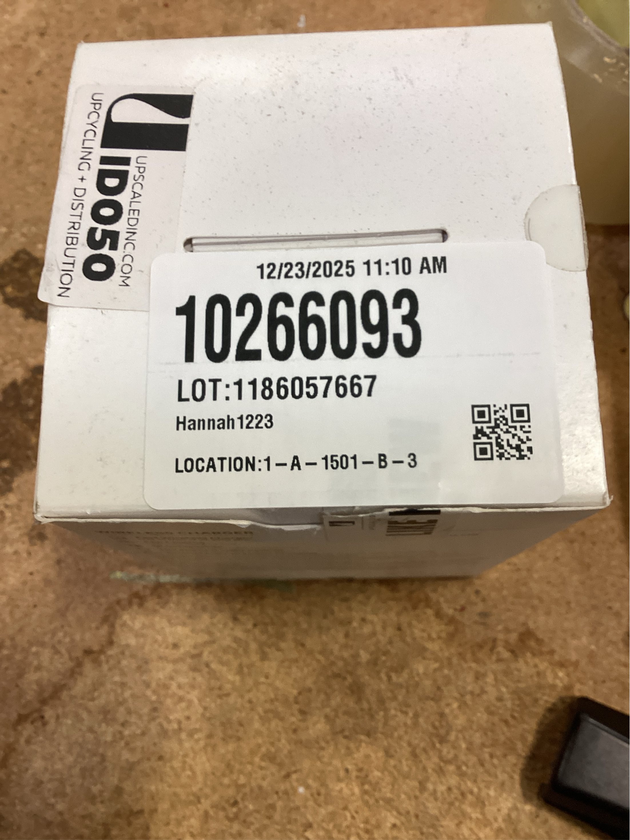 Samsung 15W Fast Charge 2.0 Wireless Charger Stand - Black (US Version with Warranty)