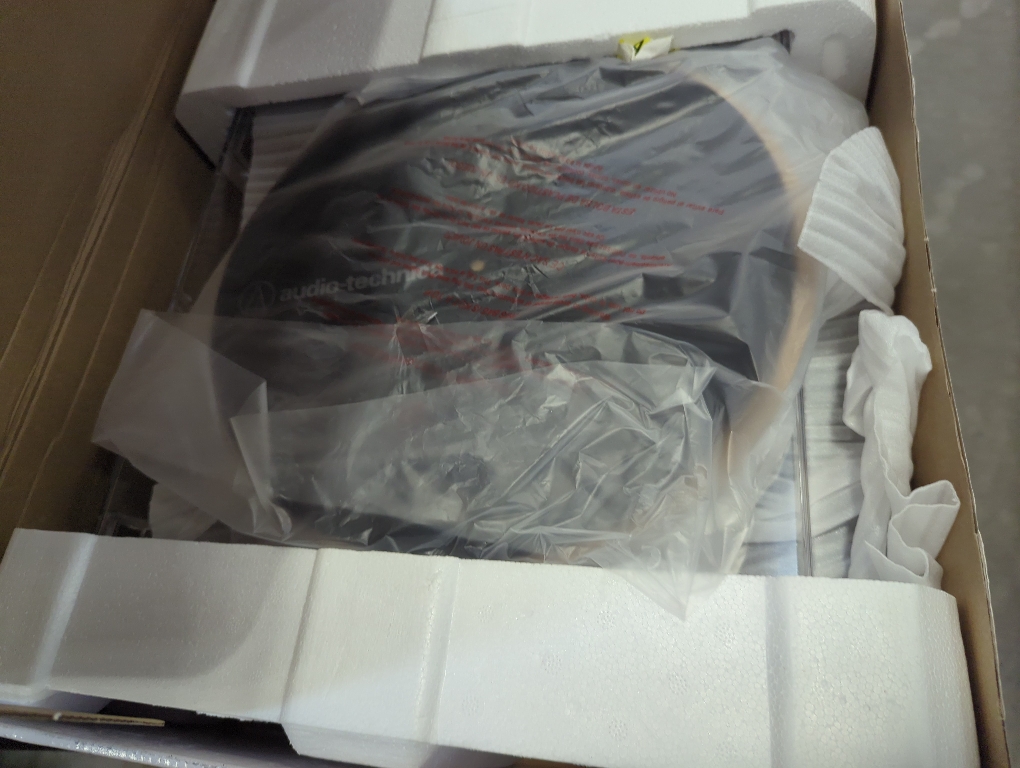 Audio-Technica AT-LP60XBT-SV Fully Automatic Bluetooth Belt-Drive Stereo Turntable, Silver, Hi-Fi, 2 Speed, Dust Cover, Anti-Resonance, Die-cast Aluminum Platter